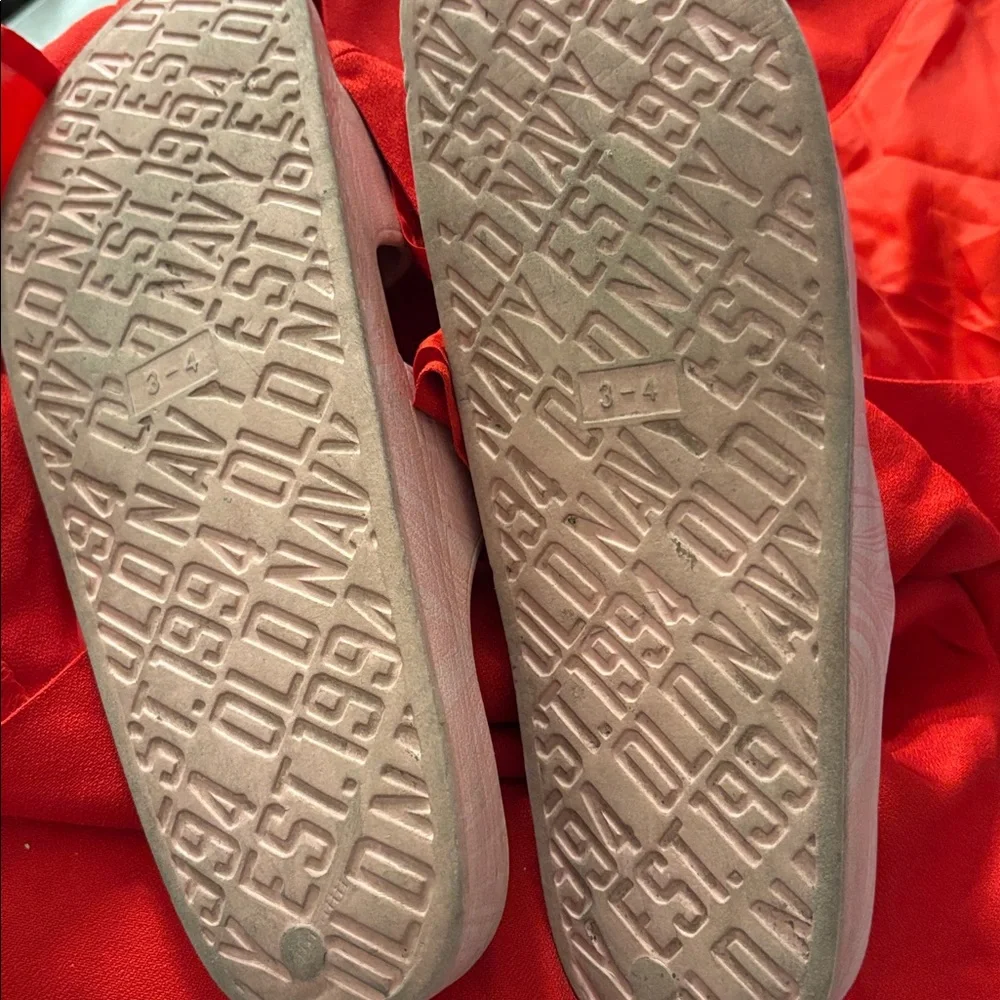 Girls Old Navy Light Pink Slide Sandals 3-4